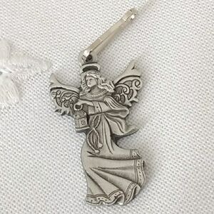 Pewter Angel Zipper Pull